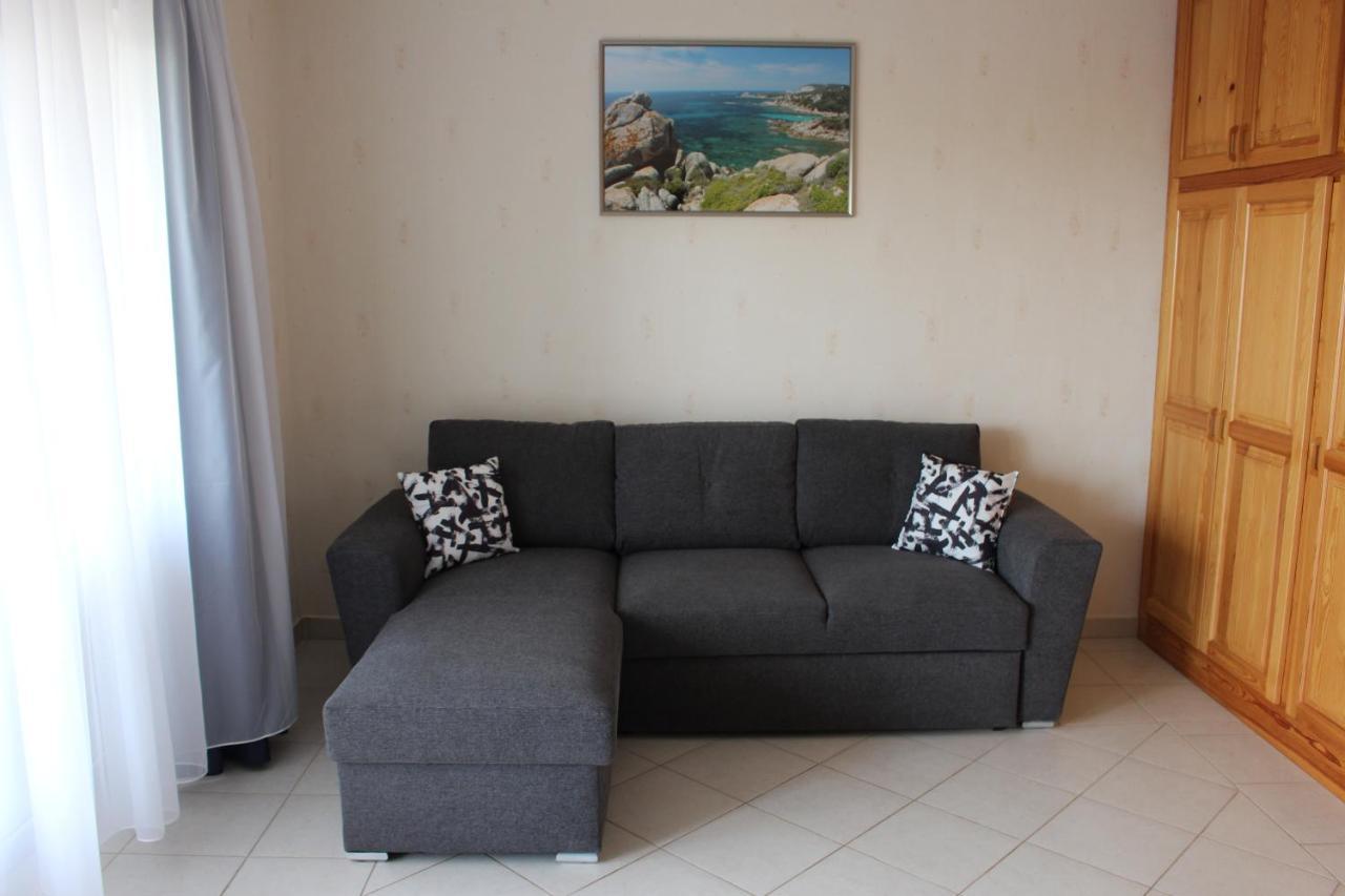 Lizi Apartman Alsóörs Exterior foto